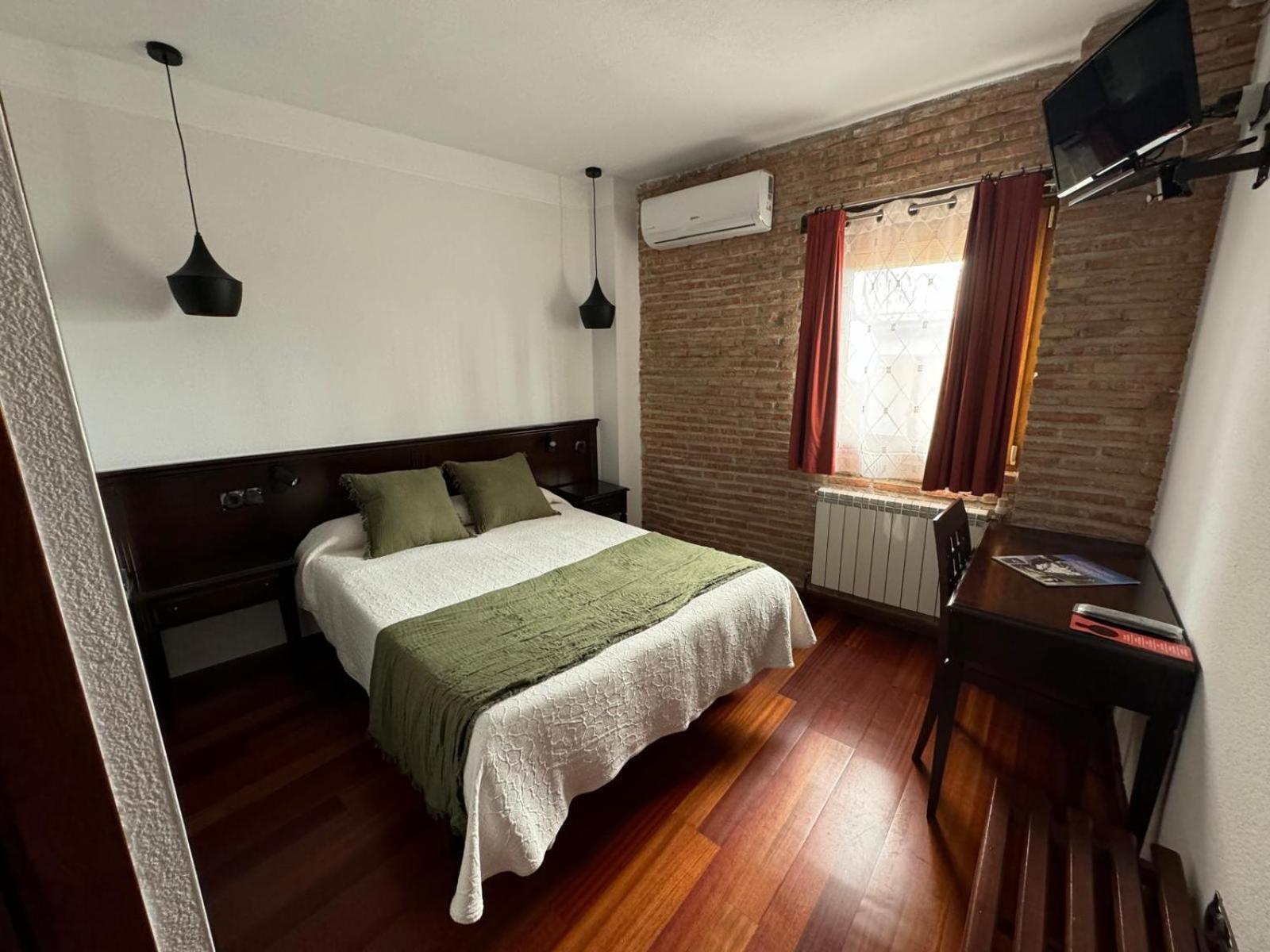 Hospedium Hotel La Fuente Candelario Extérieur photo