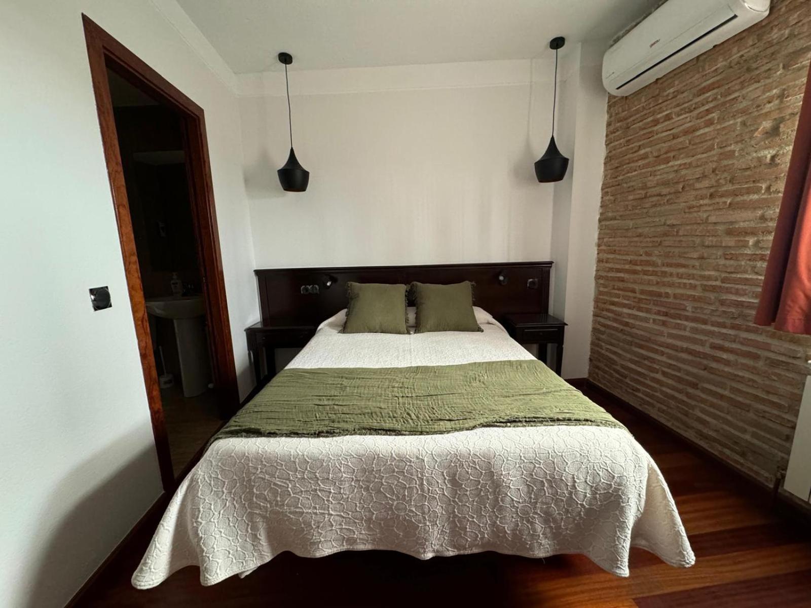Hospedium Hotel La Fuente Candelario Extérieur photo