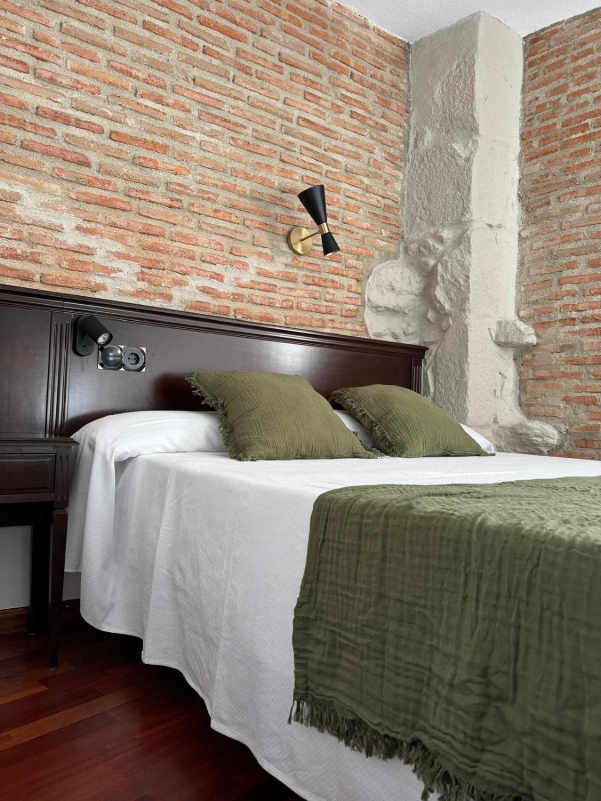 Hospedium Hotel La Fuente Candelario Extérieur photo