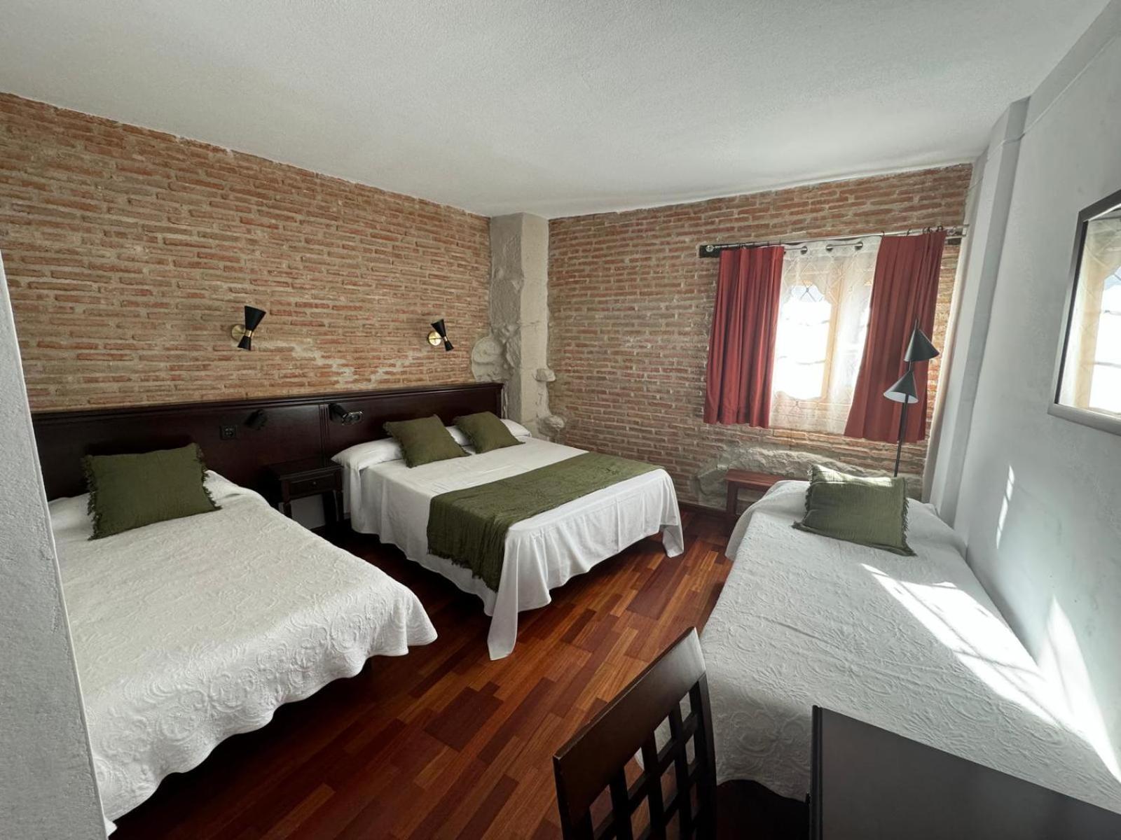 Hospedium Hotel La Fuente Candelario Extérieur photo