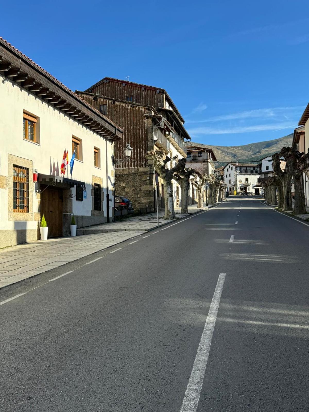 Hospedium Hotel La Fuente Candelario Extérieur photo