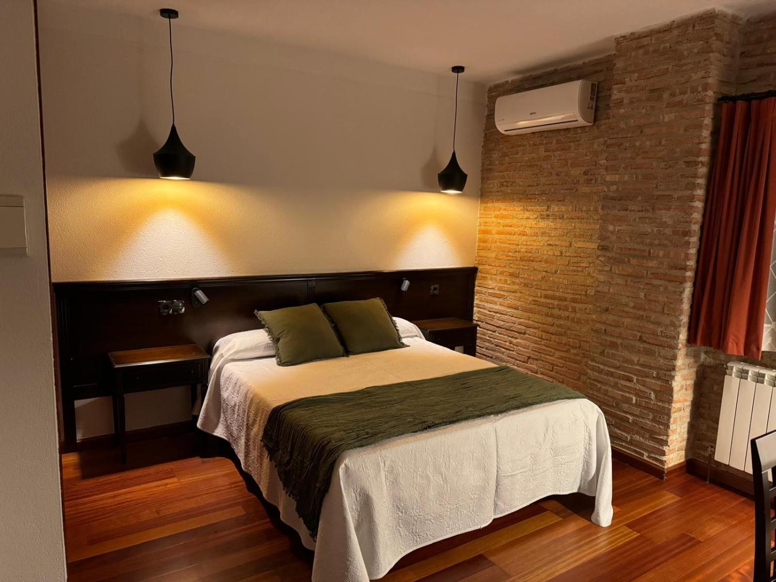 Hospedium Hotel La Fuente Candelario Extérieur photo