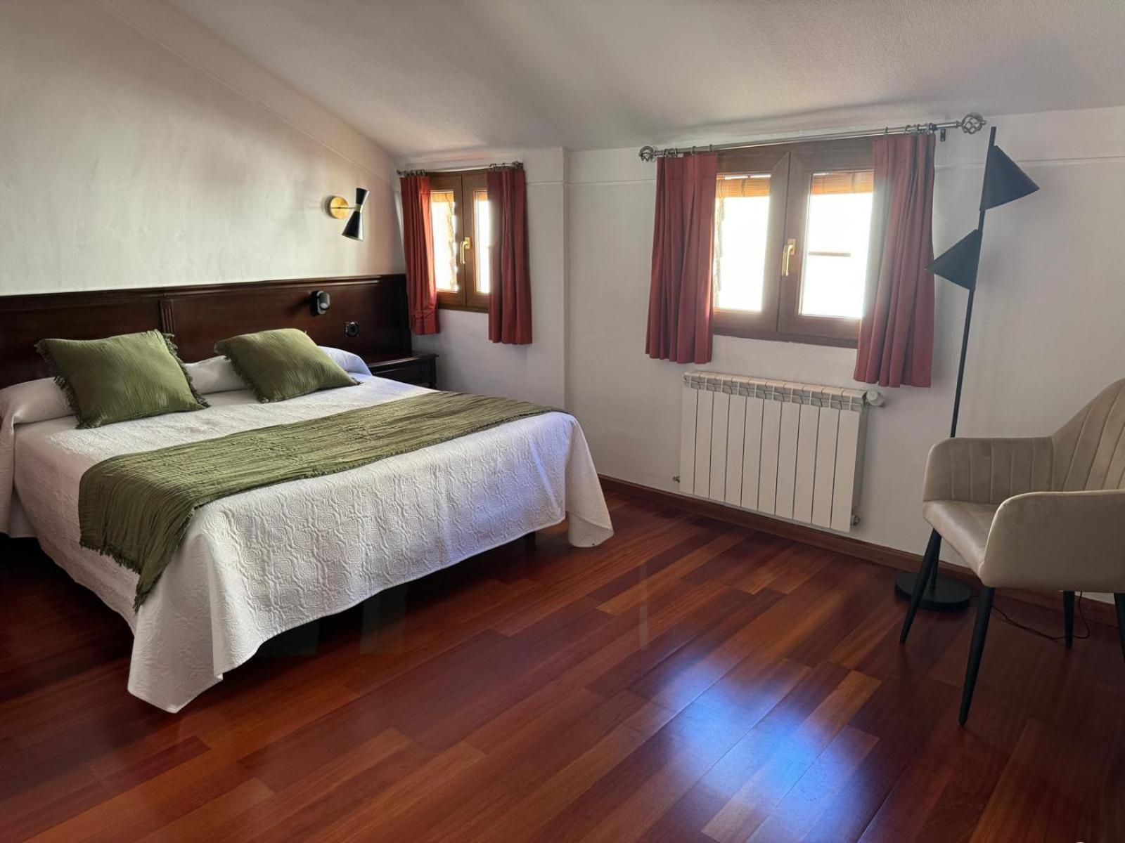 Hospedium Hotel La Fuente Candelario Extérieur photo