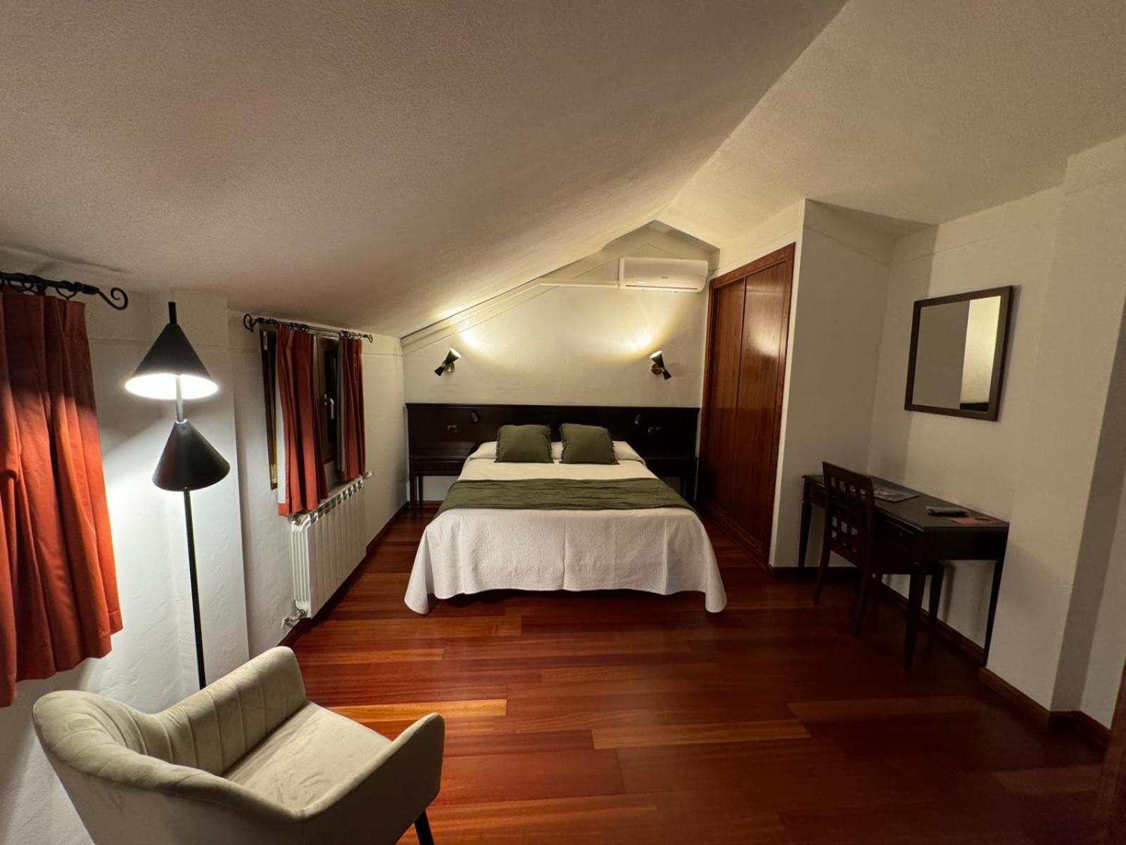 Hospedium Hotel La Fuente Candelario Extérieur photo